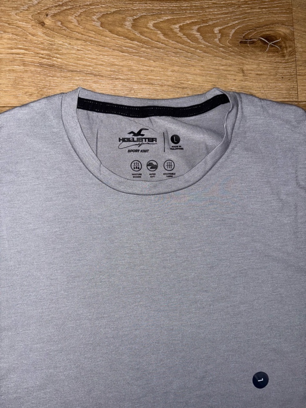 Hollister Men’s Sport Knit Moisture Wicking T-Shirt Grey Size Large - Picture 5 of 6